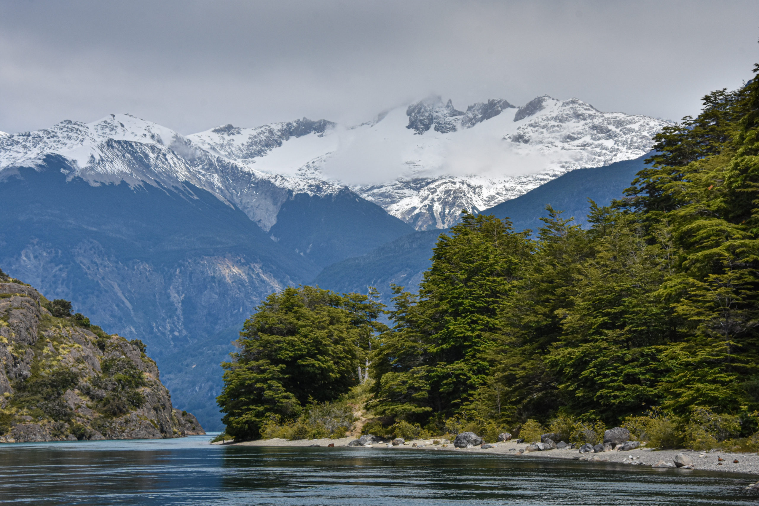 estancia turistica, lugares en la patagonia, lago general carreras